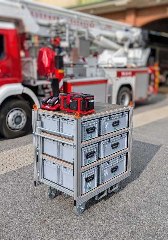 Feuerwehr Rollcontainer für Sturmschäden & Unwetter