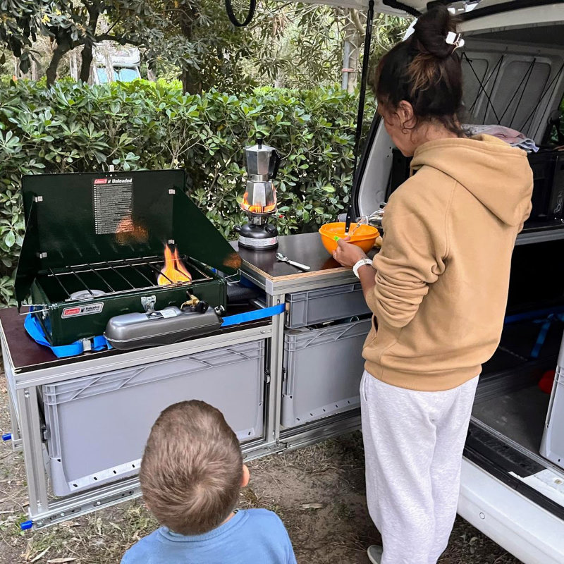 Ausziehbarer Innenaufbau für Camping Fahrzeug