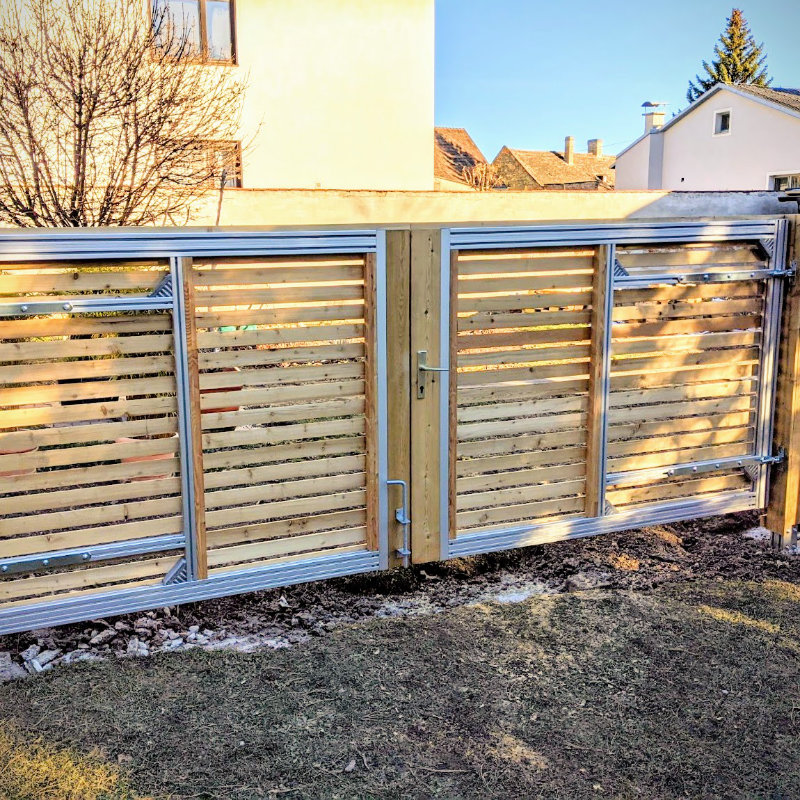 Gartentor mit Grundaufbau aus Aluminiumprofil