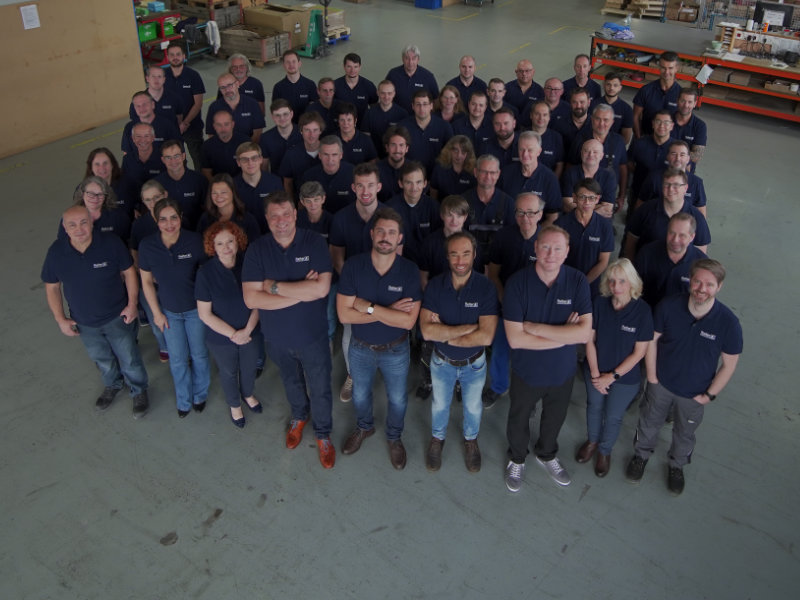 Gesamtes Team der Heinrich Reiter GmbH in Wien, Österreich – Zusammenarbeit, Kompetenz und Teamgeist